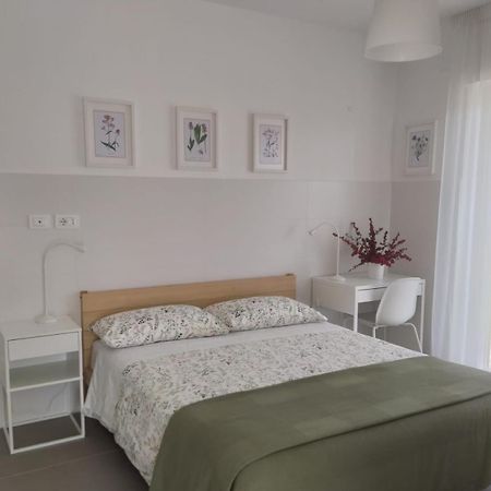 Sea Wind Stanza Con Garage E Ascensore Polignano a Mare Eksteriør bilde